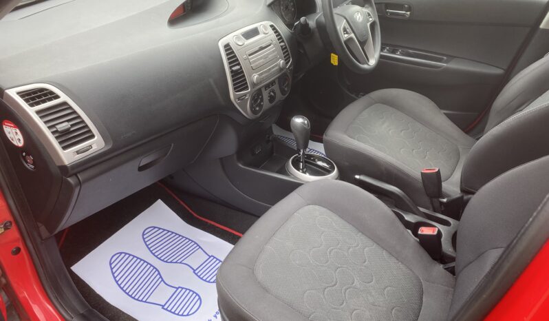 HYUNDAI i20 AUTO 2010 full